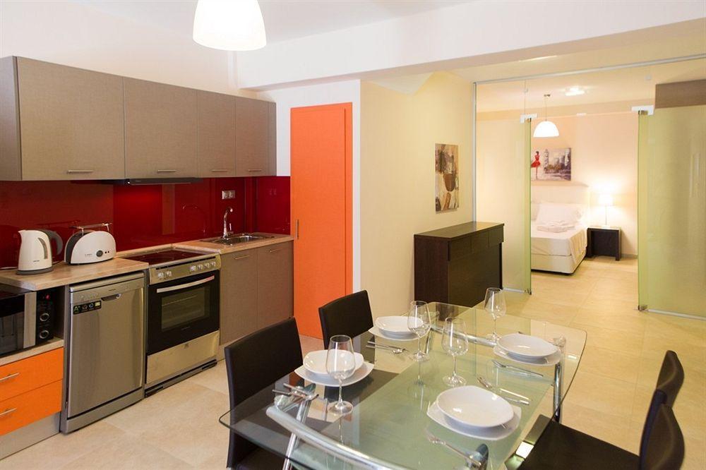 Pantheon Villas & Suites 维勒克哈德哈 外观 照片