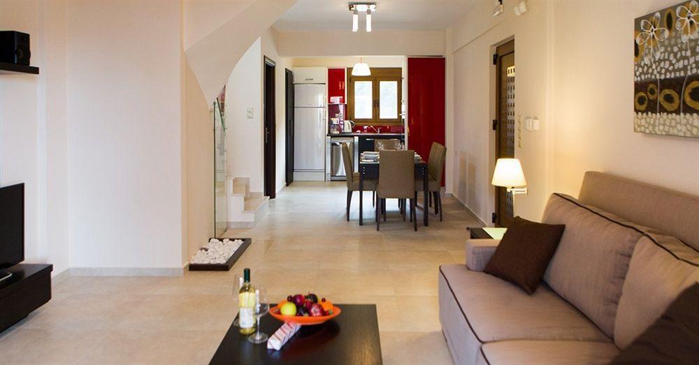 Pantheon Villas & Suites 维勒克哈德哈 外观 照片