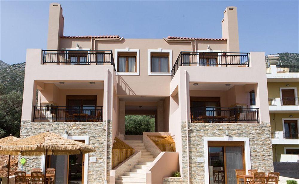 Pantheon Villas & Suites 维勒克哈德哈 外观 照片