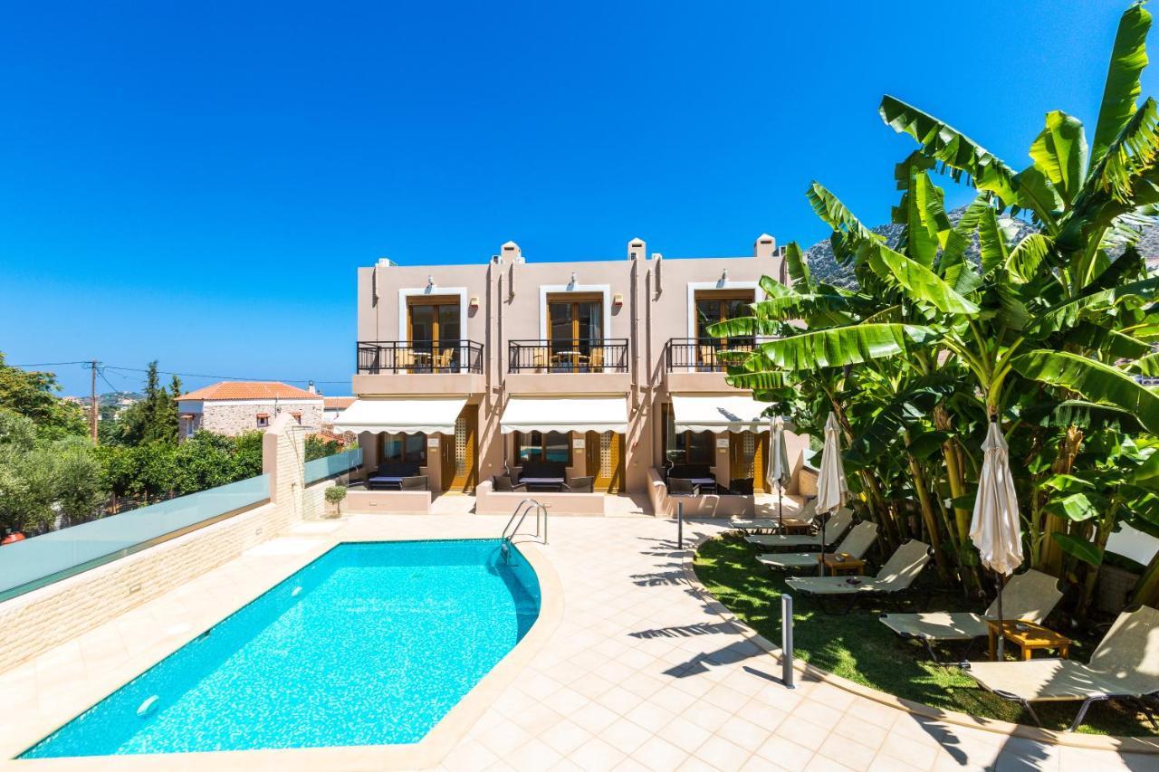Pantheon Villas & Suites 维勒克哈德哈 外观 照片